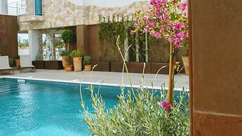 LIV & CO SUITES & VILLAS