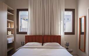 LIV & CO SUITES & VILLAS