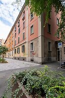 Due Agosto Apartment Comfy Modern and Central