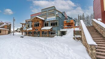 Vista at Big White Amazing Location View