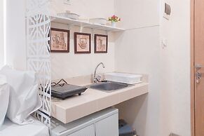 Good Place And Cozy Studio Apartment B Residence