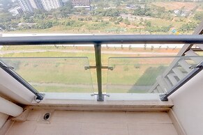 Cozy Living Studio At Sky House Bsd Apartment
