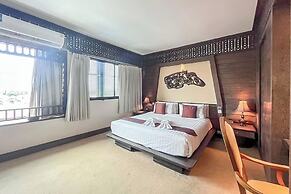 Ruean Phae Royal Park Hotel