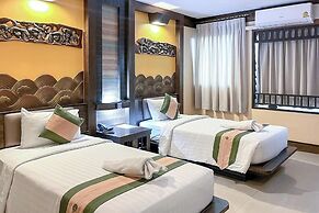 Ruean Phae Royal Park Hotel