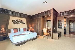 Ruean Phae Royal Park Hotel