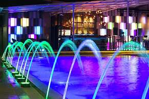 Ruean Phae Royal Park Hotel