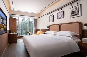 A Memory Hotel