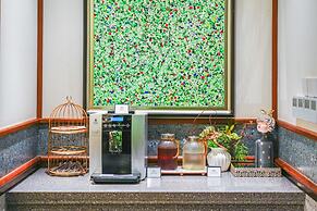 A Memory Hotel