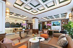 Nostalgia S Hotel(Shanghai Railway Station )