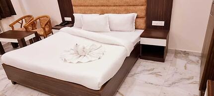Hotel Daksh