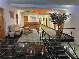 Lalaner Hotel