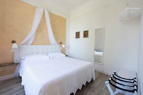 LC41 Suites