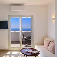 Elia Pyrgos Suites