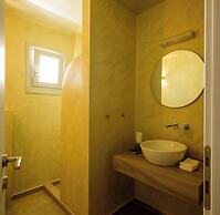 Elia Pyrgos Suites