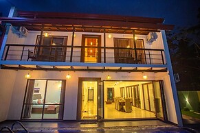 Villa Senaya