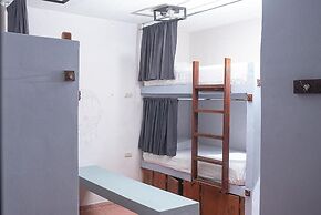 Mapache Hostel