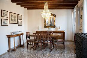 Casa Allegra by Ca-sa Check