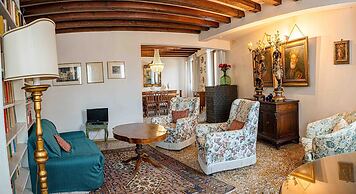 Casa Allegra by Ca-sa Check