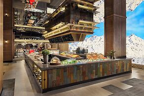 Crowne Plaza Shanghai Snow World by IHG