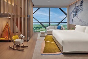 Crowne Plaza Shanghai Snow World by IHG