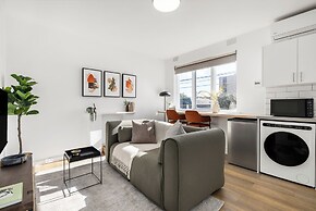 Windsor Apartments by Urban Rest