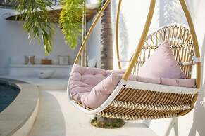 Luxurious Mediterranean Villa In Canggu Oasis