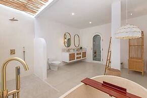 Luxurious Mediterranean Villa In Canggu Oasis