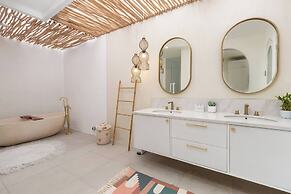 Luxurious Mediterranean Villa In Canggu Oasis