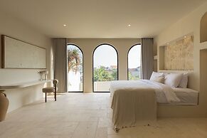 Romantic Tropical Villa Sawa  Pererenan