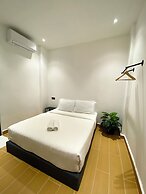 The 6N by Sky Hive