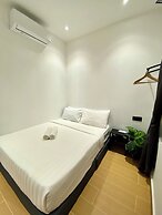 The 6N by Sky Hive