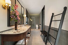 Argo Pattaya Resort and Villas