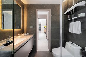 Argo Pattaya Resort and Villas