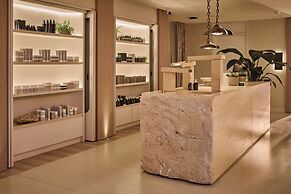 1 Hotel Melbourne