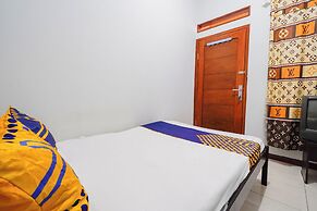SPOT ON 94139 Nirma Guest House