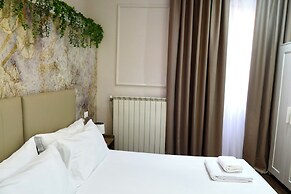 El Roy Garden Rooms