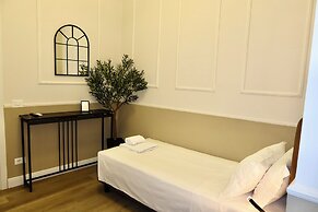 El Roy Garden Rooms