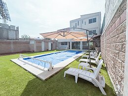 New Comfortable Retreat. Pool & BBQ