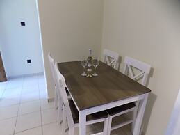 Central Cute 2Bd Balcony apt in Skiathos
