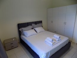 Central Cute 2Bd Balcony apt in Skiathos