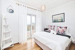 Lands Edge Eco Friendly Cottages