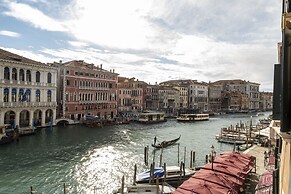 Rialto Grand Canal - Locz