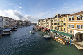 Rialto Grand Canal - Locz