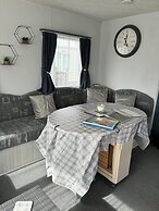 Skegness Seaside Retreat - 2 Bed Apartment
