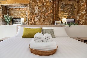 Ausentu Guest House