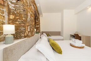 Ausentu Guest House