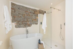 Ausentu Guest House