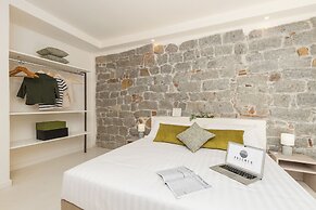 Ausentu Guest House