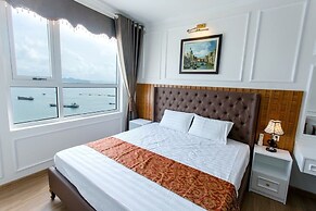 Halo Bay Retreat