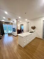 Halo Bay Retreat